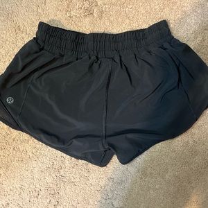 Black lulu hotty hot shorts
